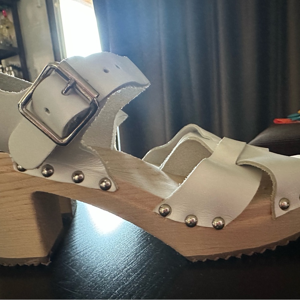 Mia Women's Clog Sandals
